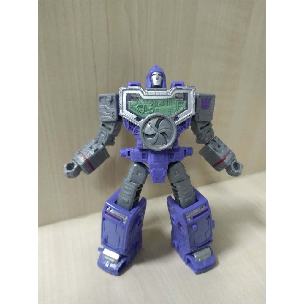 Transformers SIEGE Refraktor WFC
