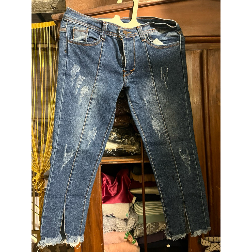 Celana Jeans Skinny High Waist Sobek Korean Style
