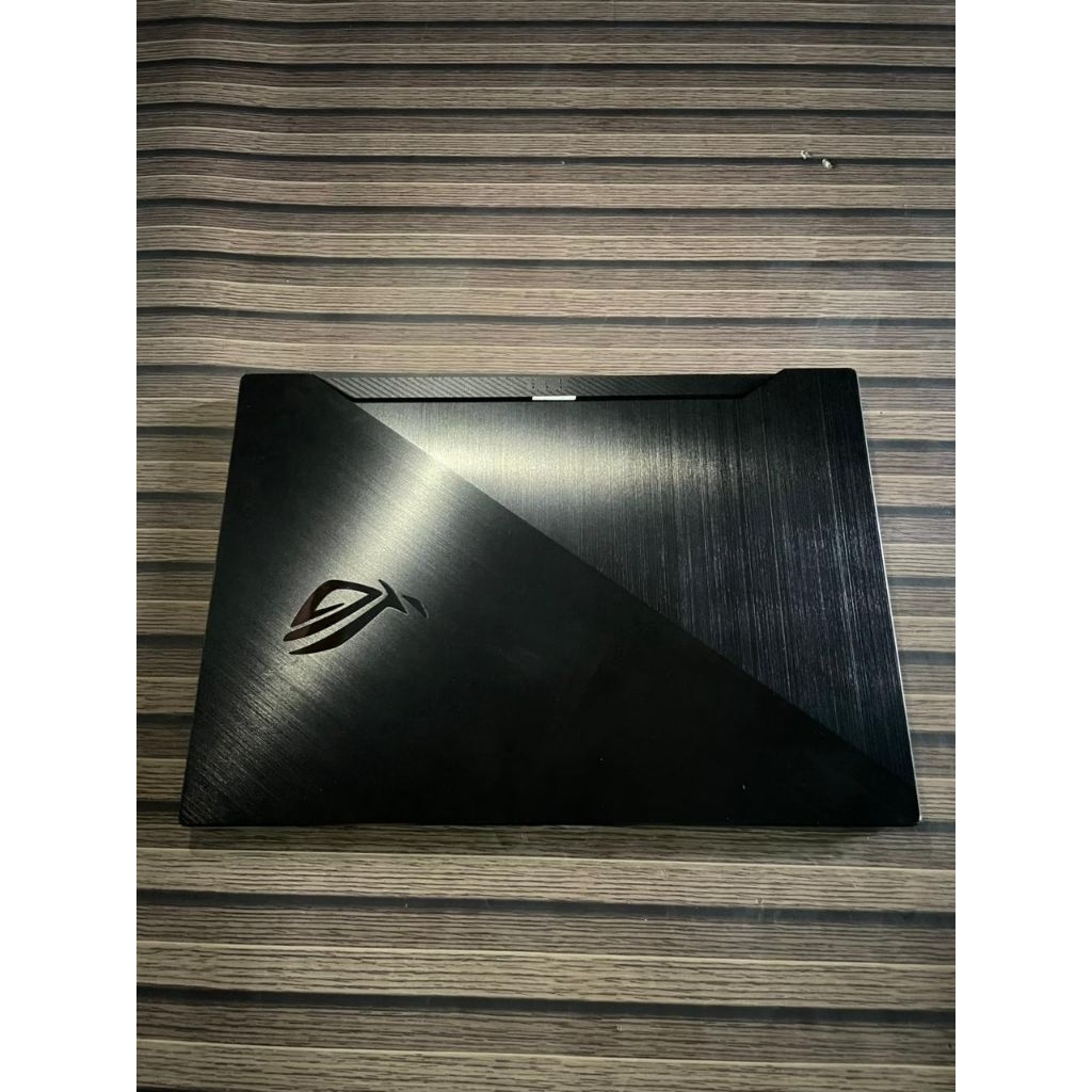 Laptop gaming ASUS ROG ZHEPYRUS G15 GA502IU Ryzen 9 RTX 2060 16gb/1TB