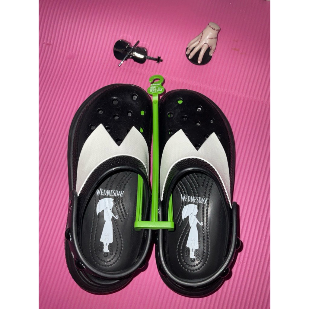 crocs stomp wednesday new
