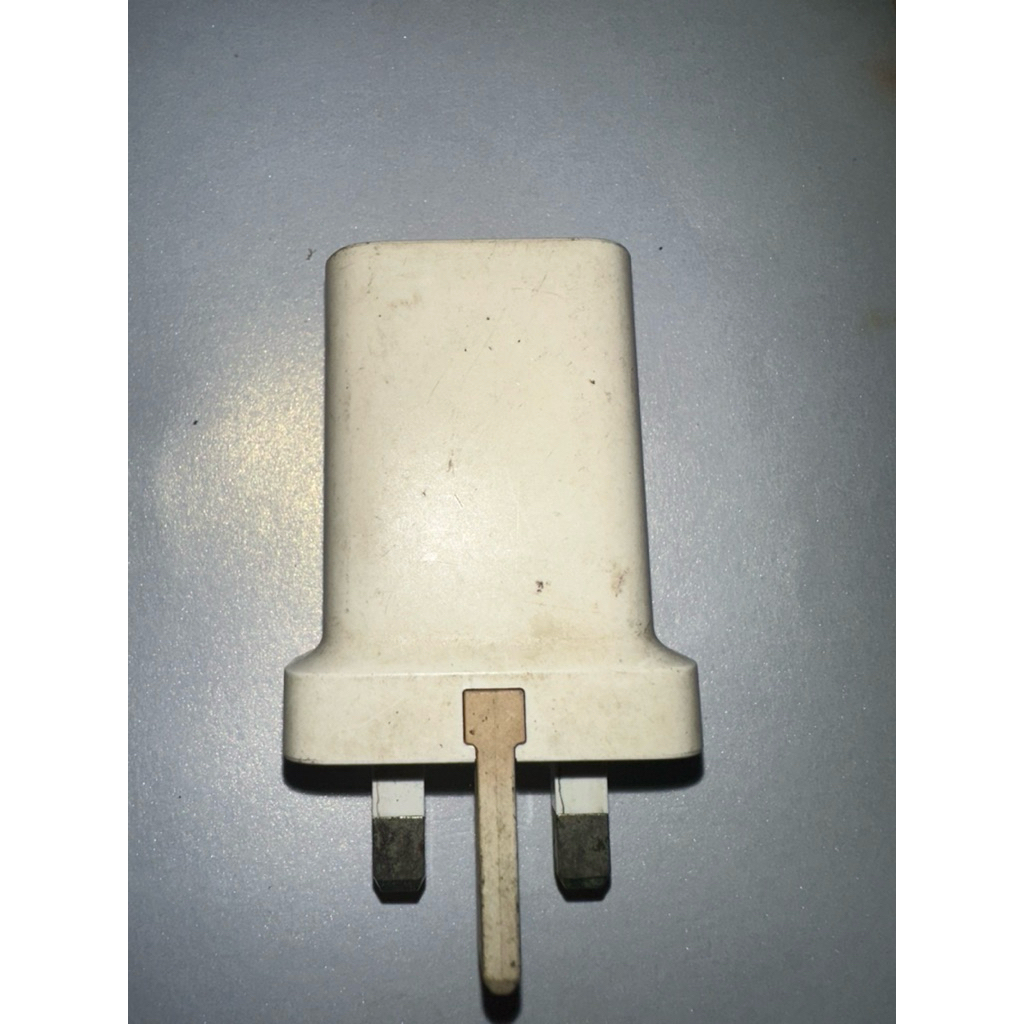 Charger bekas original vivo kaki 3    5V 2AMPER