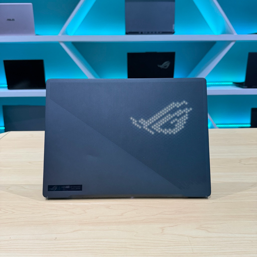 Laptop Gaming Asus ROG Zephyrus G14 GA402XV Ryzen 9 RTX 4060