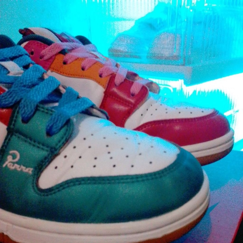 Nike SB Dunk Low x Parra