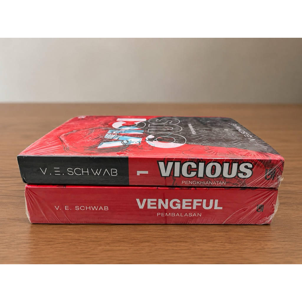 Vicious & Vengeful - V. E. Schwab [New Novel Original]