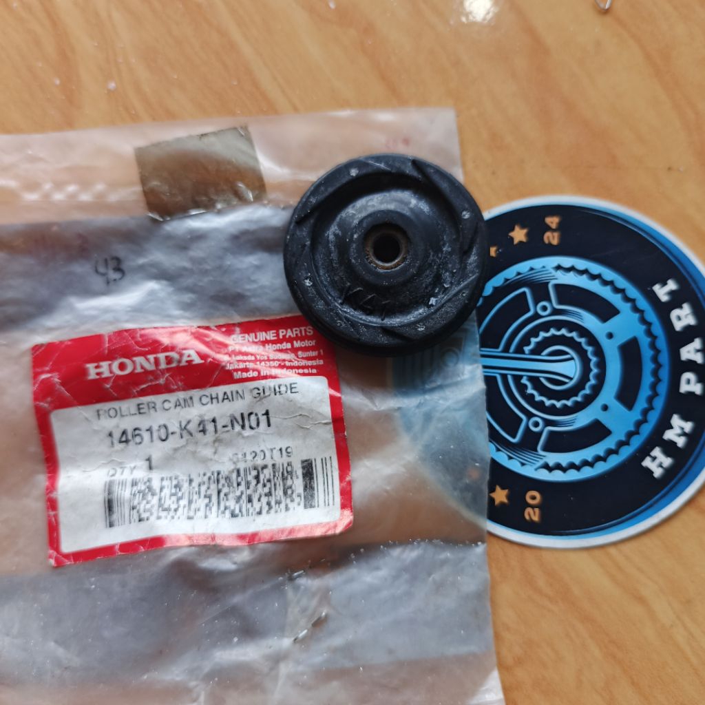 14610-K41-N01 GIR ROL KETENG KAMPRAT BESAR SUPRA X 125 FI SUPRA x125 HELM IN ROLLER CAM CHAIN GUIDE