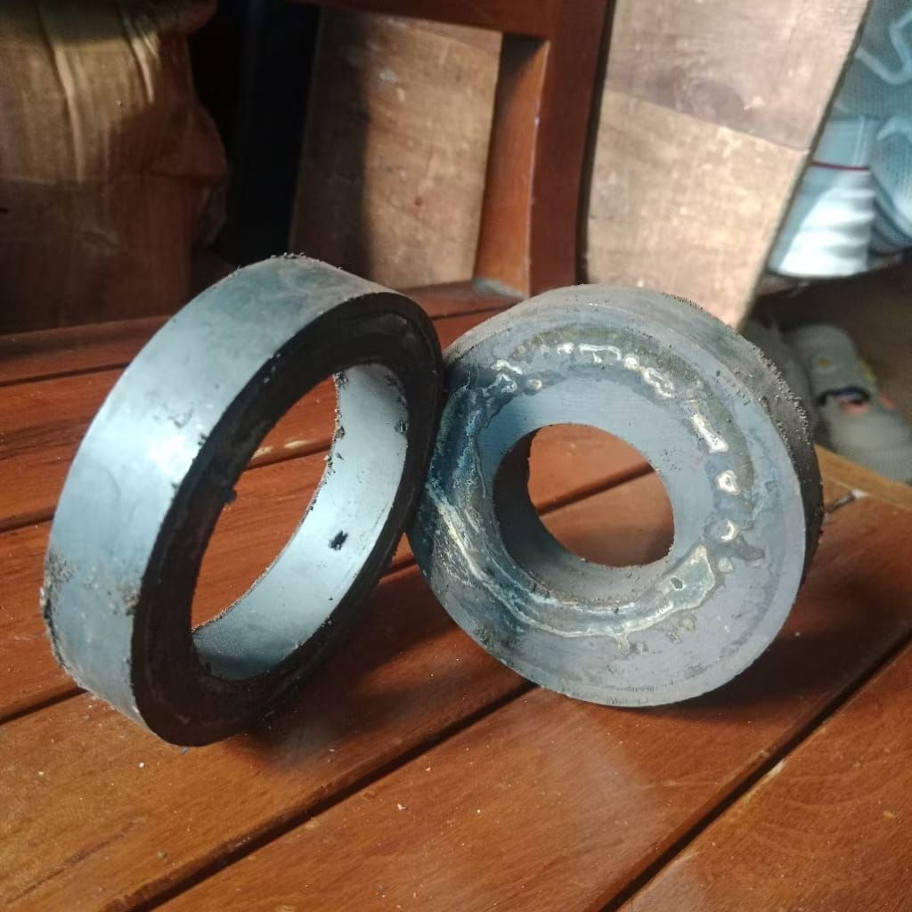 Magnet Ferrite Bekas Speaker Super Lengket Diameter 10cm Tebal 2cm