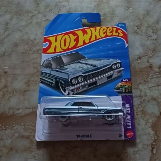 Hot Wheels 64 IMPALA
