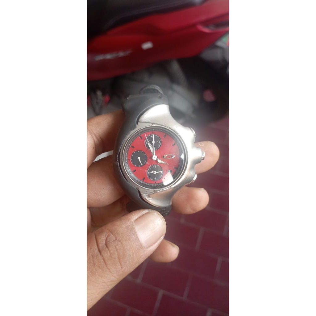 Jam tangan oakley detonator minus tali rapuh