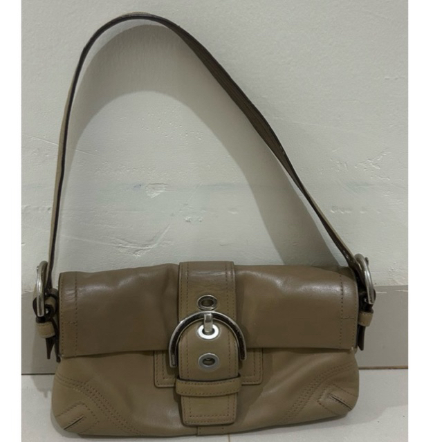 coach soho baguette tan