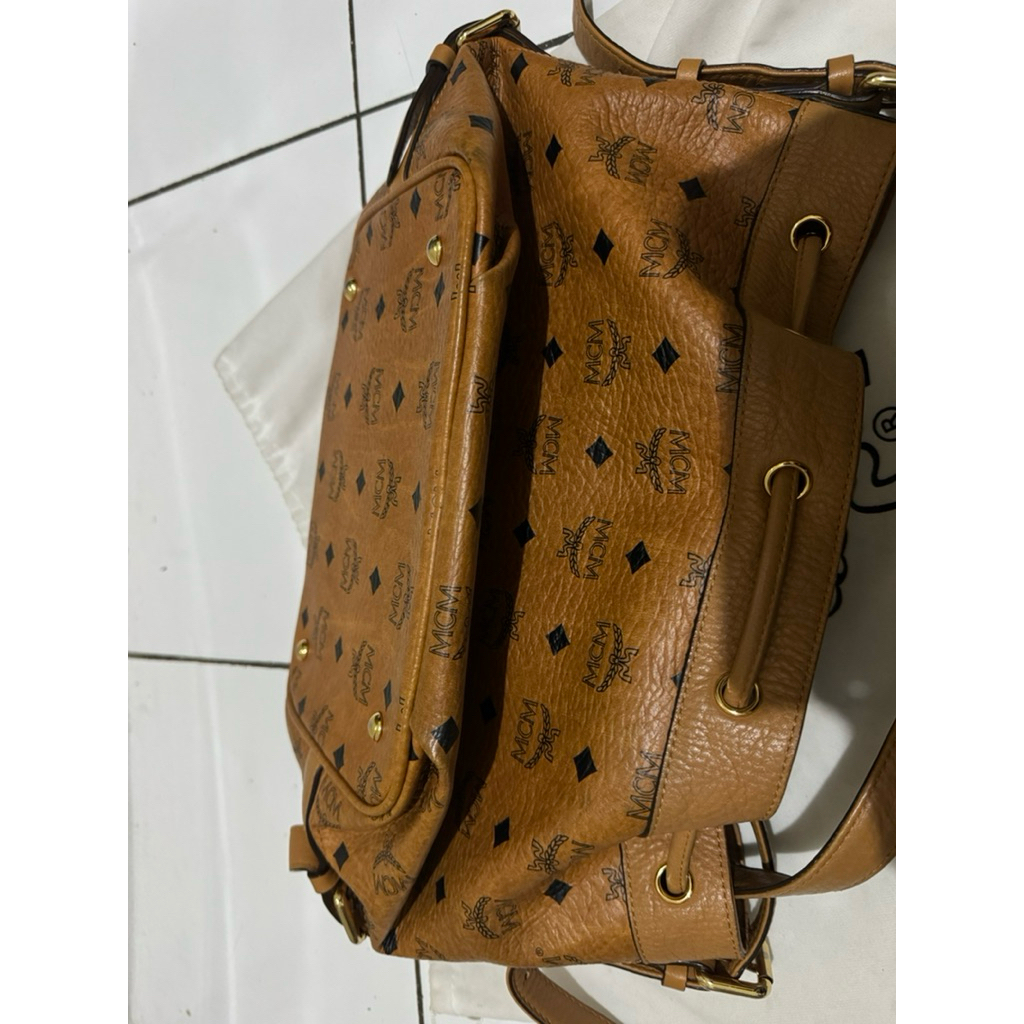 mcm tas wanita like new original authentic 100% preloved