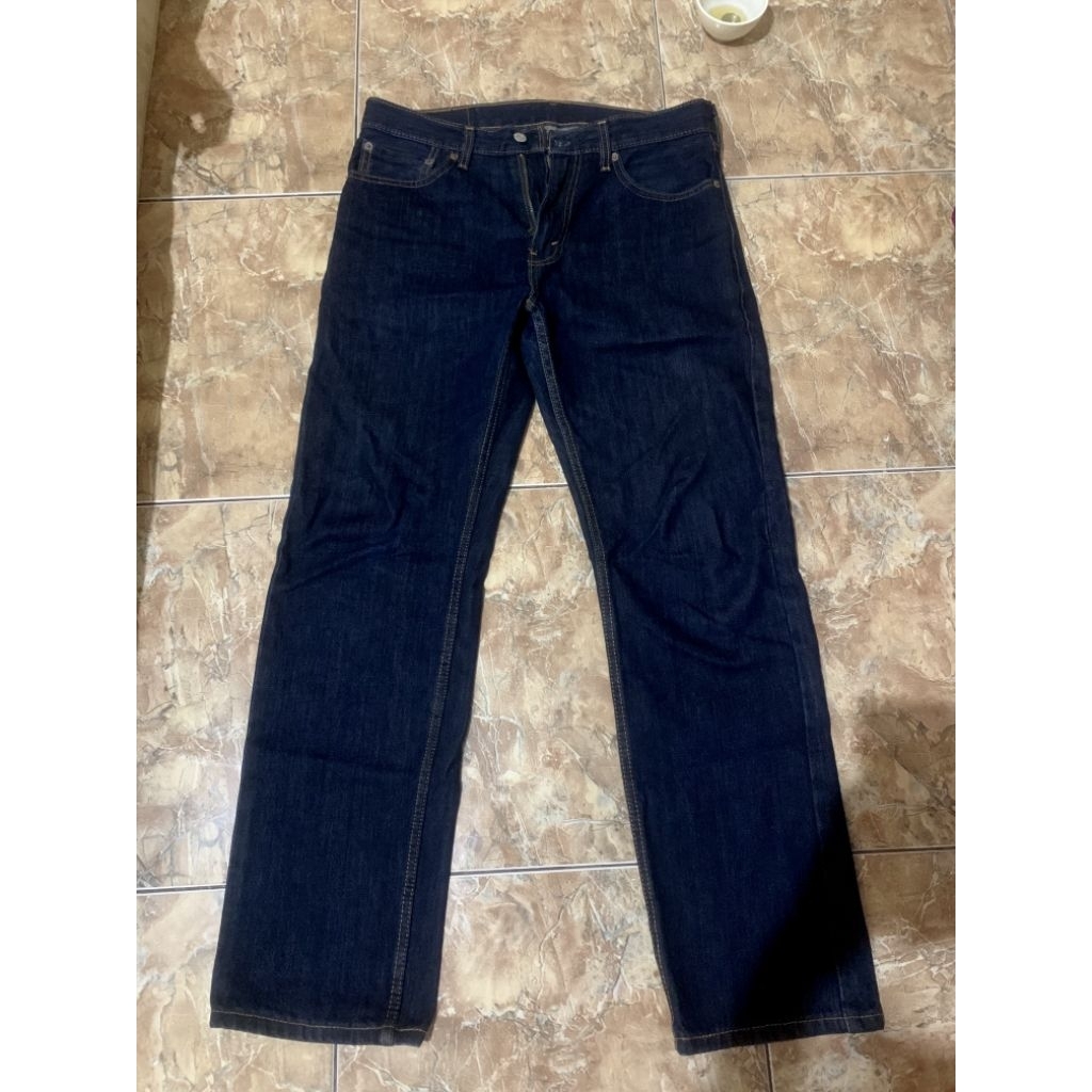 levis second