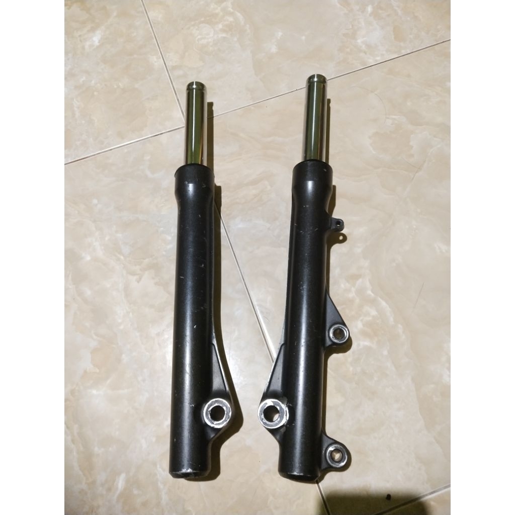 Shock Breaker Depan Honda Matic Cakram Disk Set Kanan Kiri As Tabung Bottom Honda Vario 125 K60 Pnp 