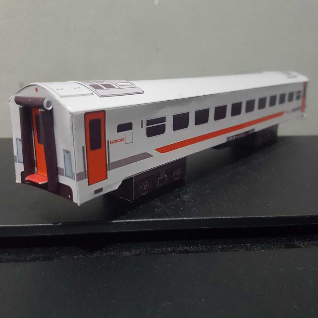 DIY Pola Papercraft Gerbong Kereta Api Indonesia