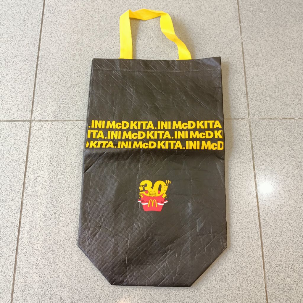 Tas spunbon tas belanja tas spounbound tas kado tas supermarket goodie bag tote bag Mcdonalds McD hi