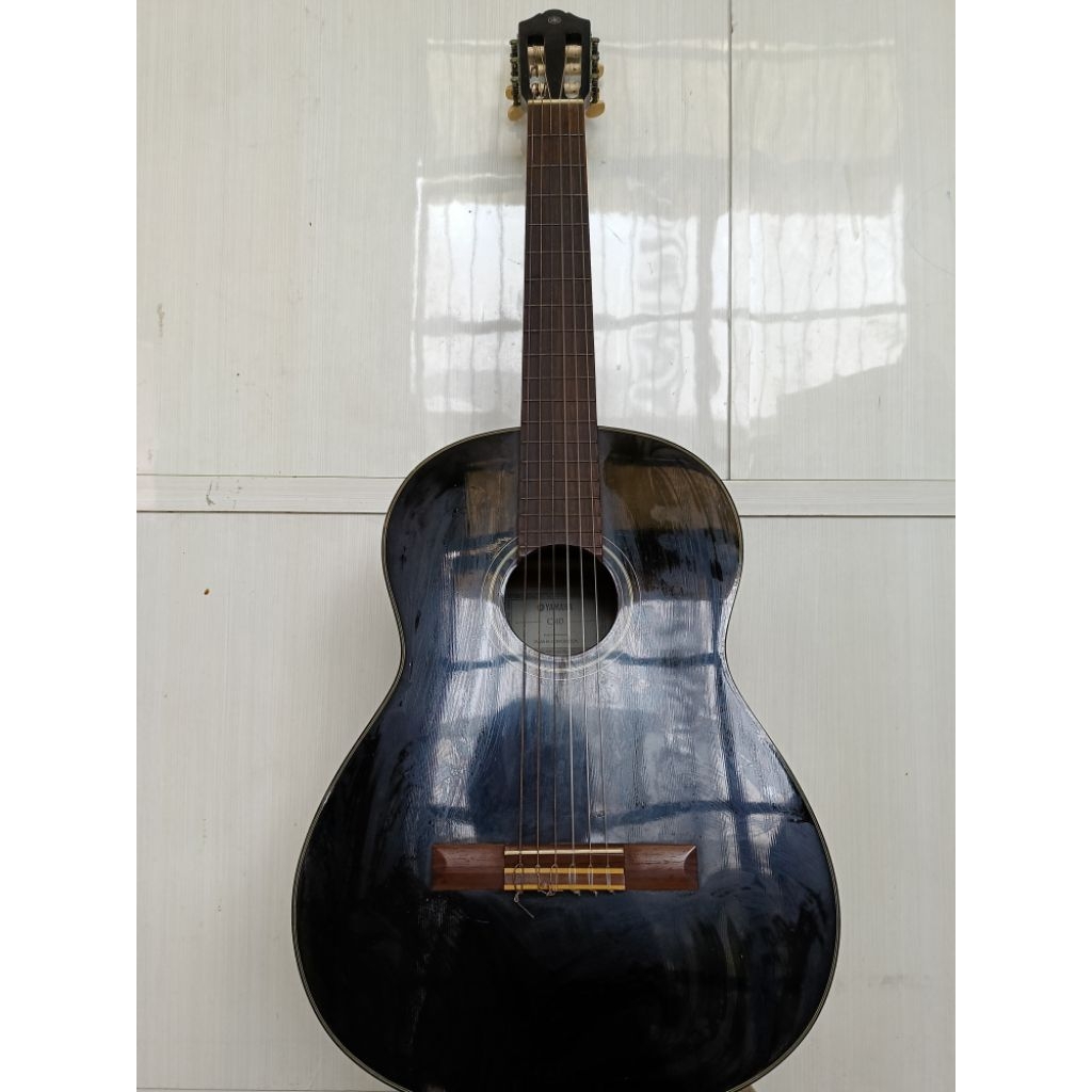 Preloved Gitar solid wood Hitam