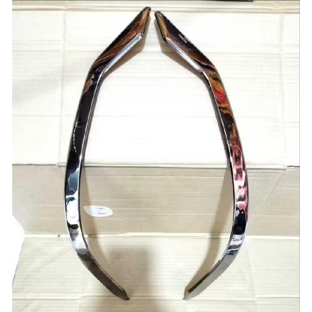 list bodykit Innova reborn venturer facelift black chrome original harga satu set