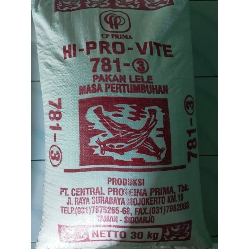PAKAN IKAN HI PRO VITE 781 -3