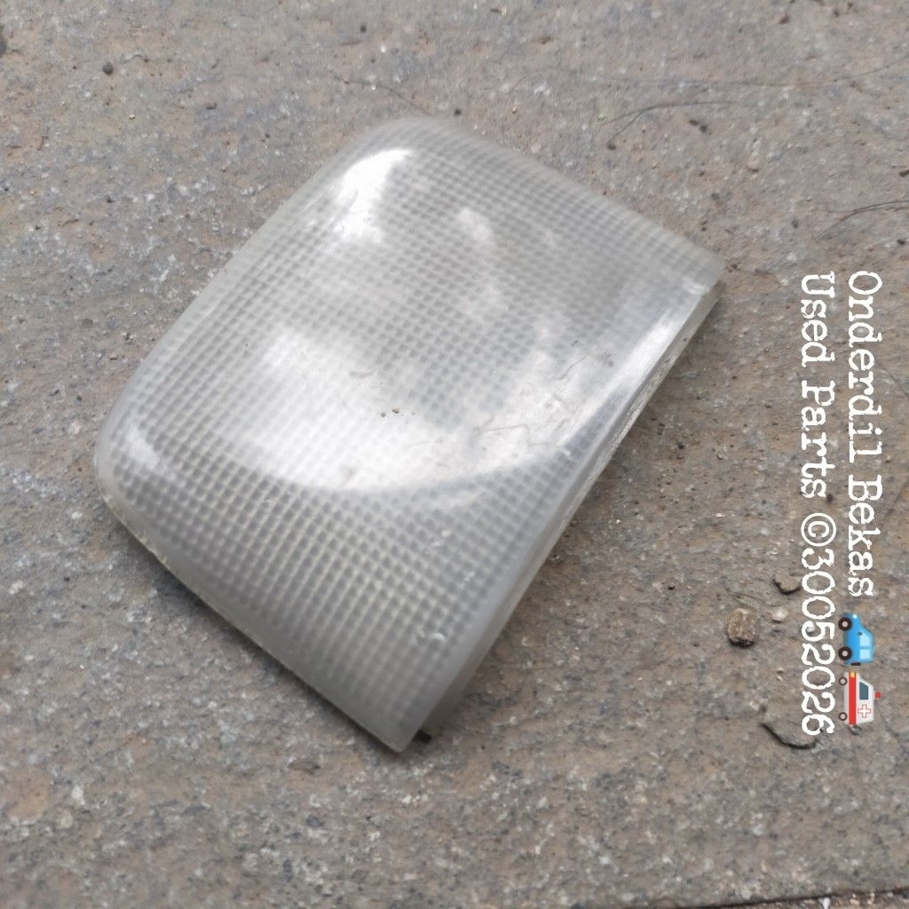 mika lampu kabin depan Daihatsu charade classy cx