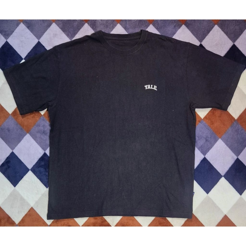 Yale Tshirt