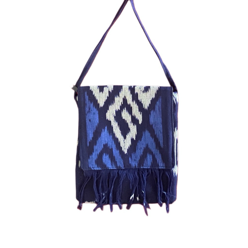 Tas Tenun Lombok Tas Etnik Tas Tali dengan Penutup Motif Toraja