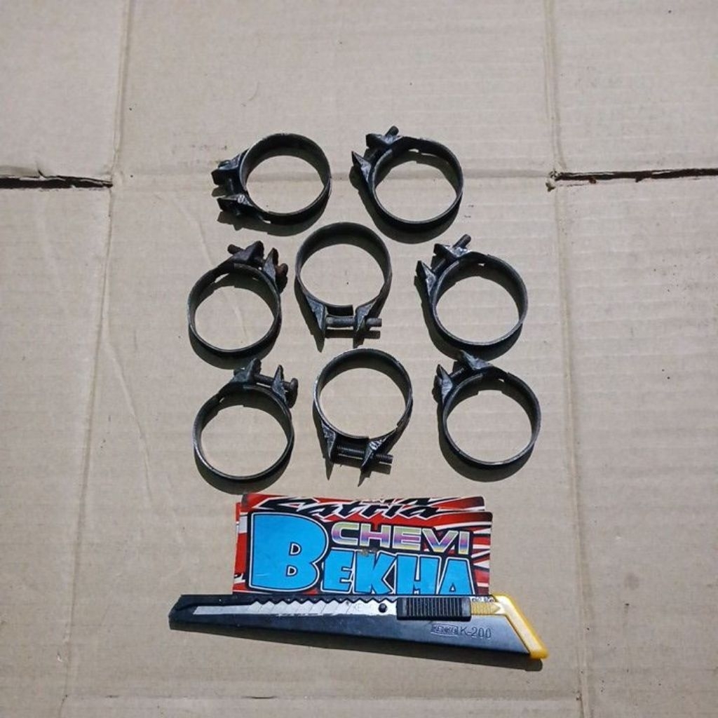 KLEM CLAMP KARBU KE INTAKE SATRIA HIU LUMBA 2 TAK SEKEN ORI