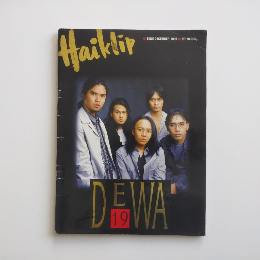 Majalah antik HaiKlip edisi DEWA 19