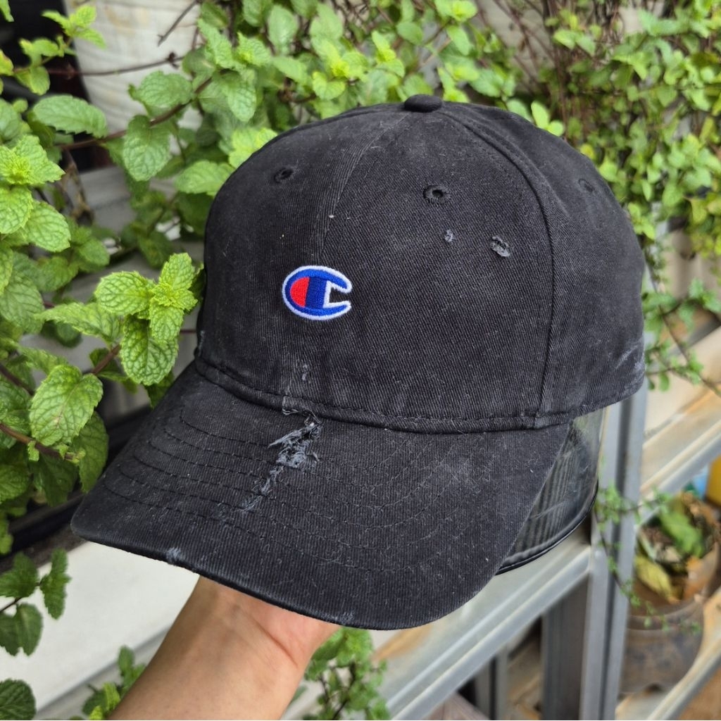 Preloved Topi Champion Hitam jadi Ripped Original
