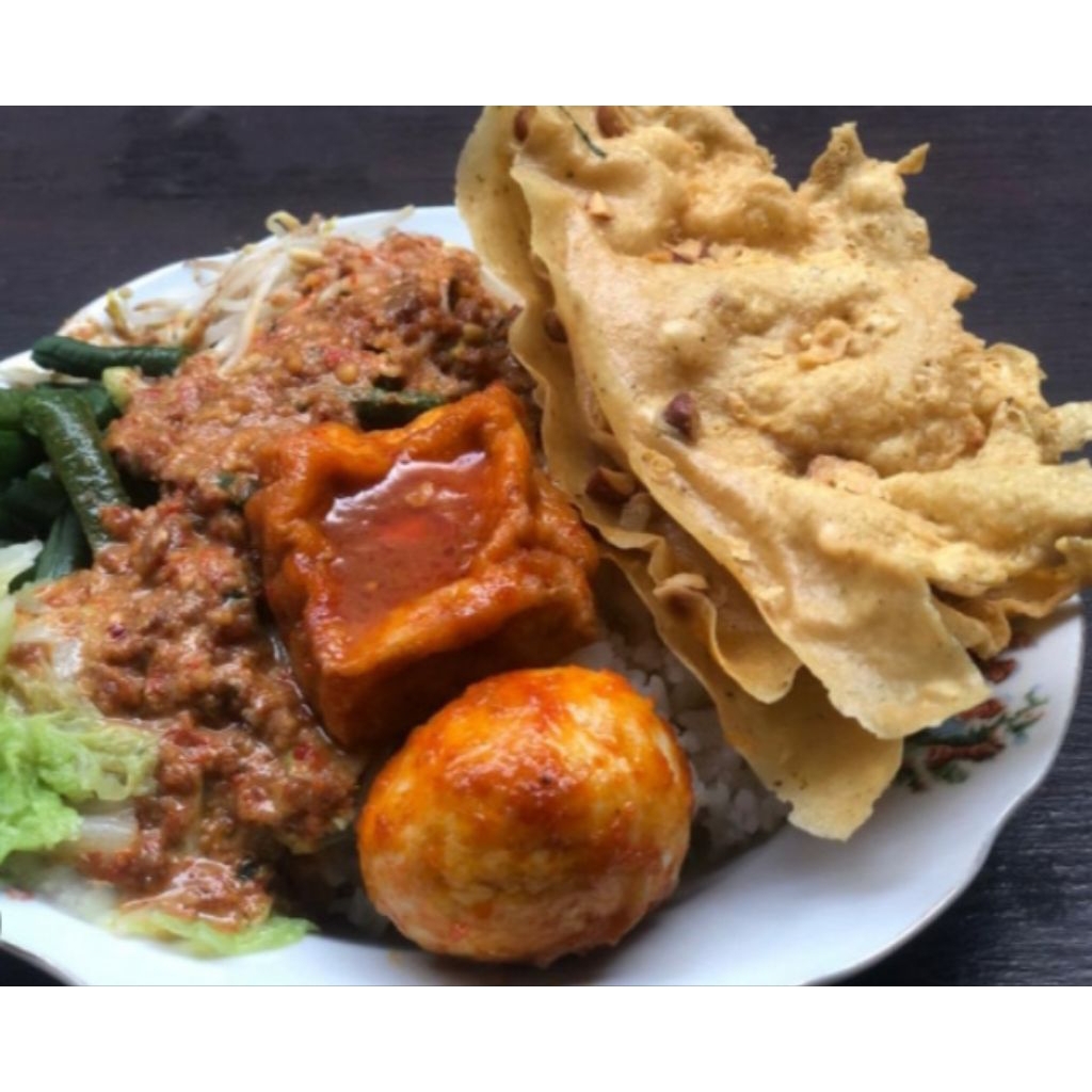 nasi pecel telor bali