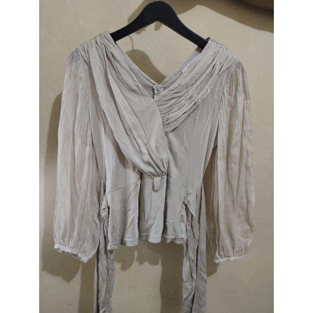 NEW Artemist Cream Nude Blouse