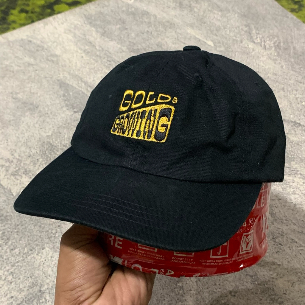 The Classic Yupoong Cap Black