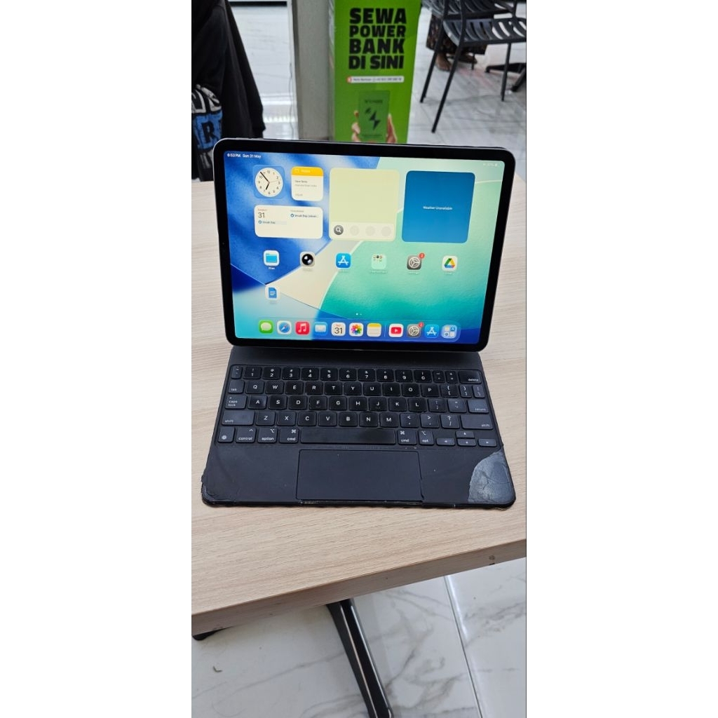 Second IPad Pro 11 Inch Gen 2 128gb Bonus Magic Keboard