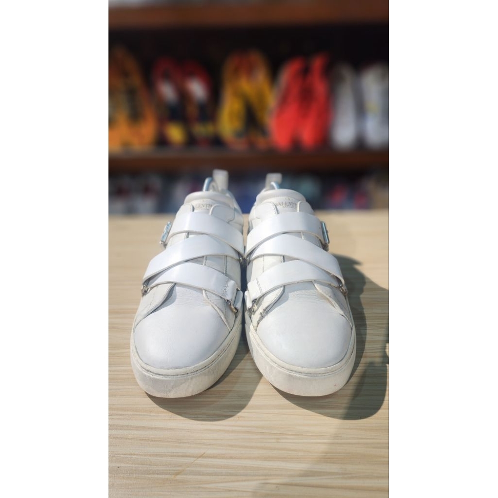 Valentino Garavani V-Punk Sneakers in White Leather