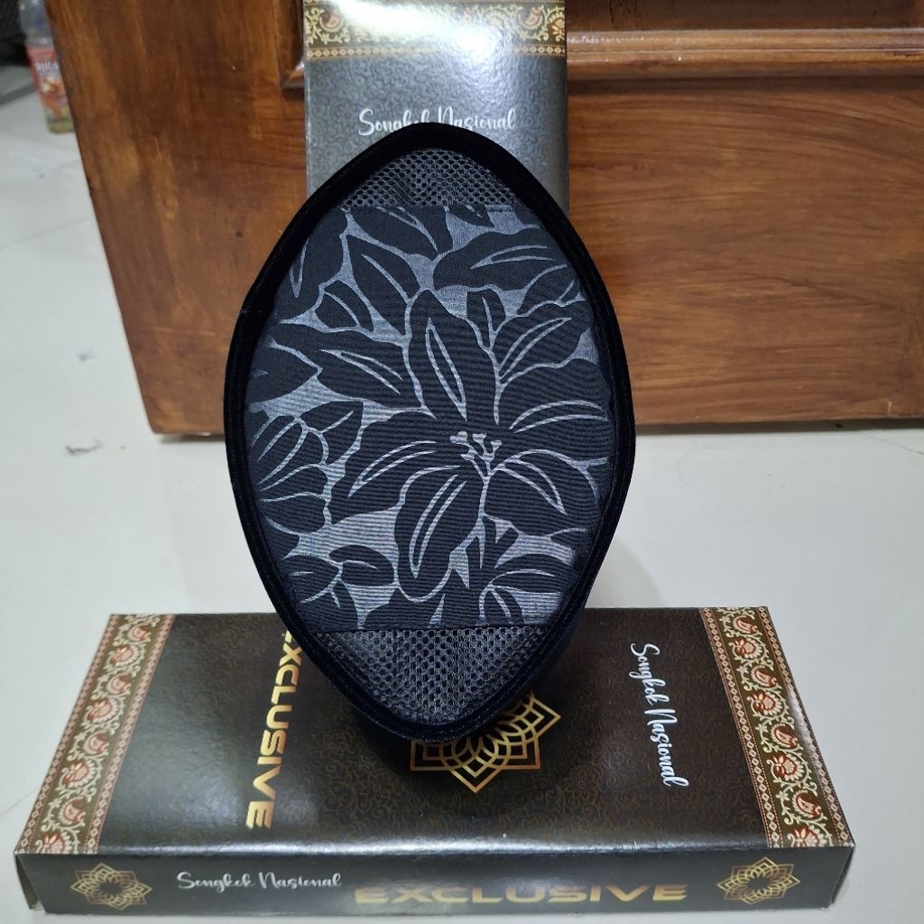 KOPYAH PECI SONGKOK kain embos motif bunga kombinasi bludru hitam bisa COD jahitan rapi berkualitas 