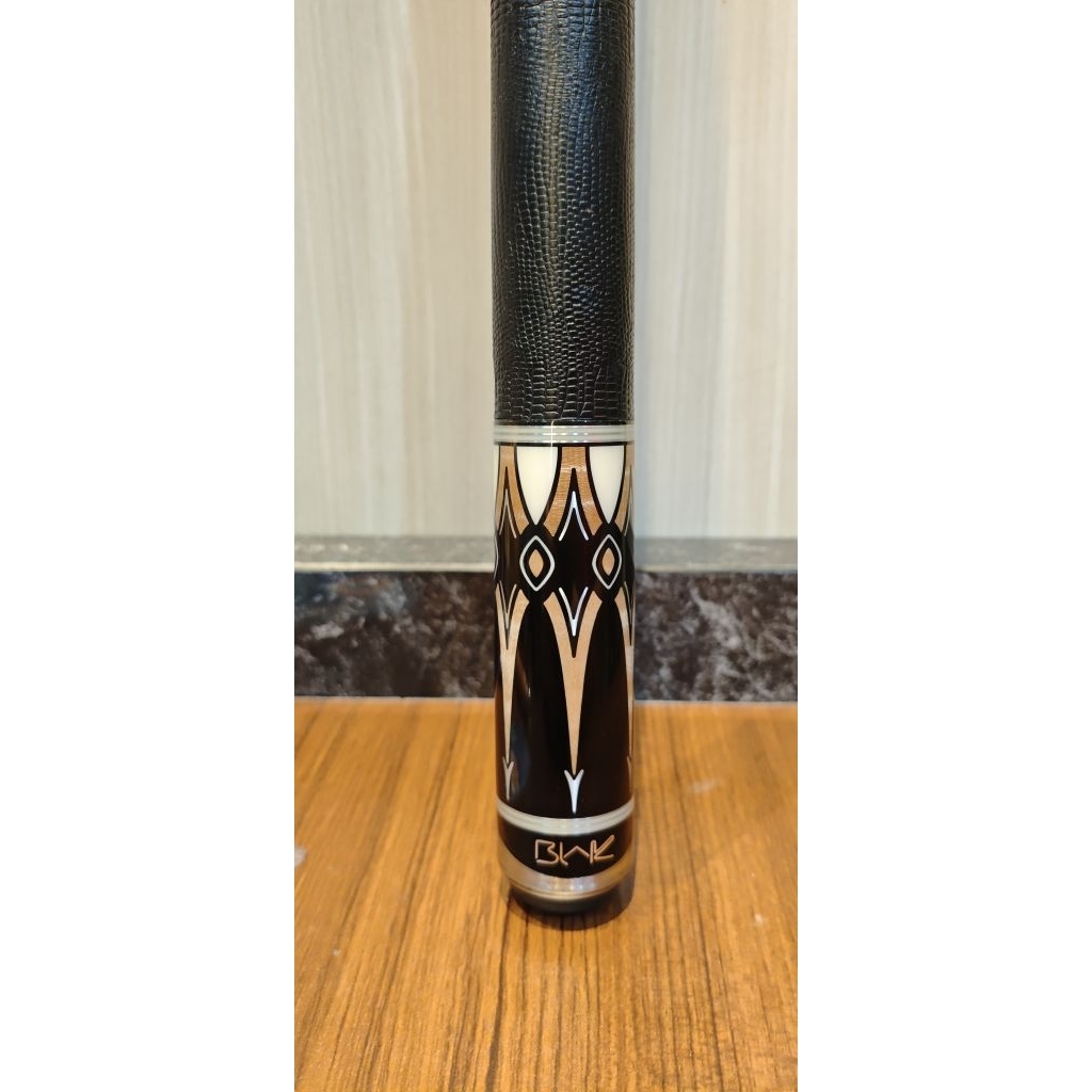 Predator Blak 4-5 like new