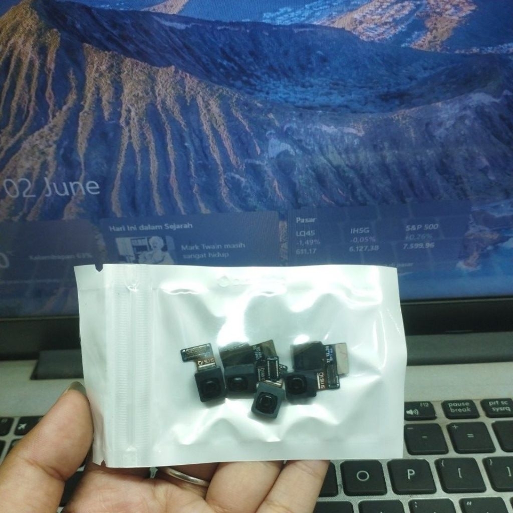 KAMERA DEPAN SAMSUNG S9 PLUS ORIGINAL BEKAS COPOTAN