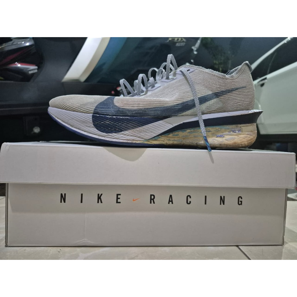 PRELOVED NIKE ZOOM VAPORFLY NEXT% 4