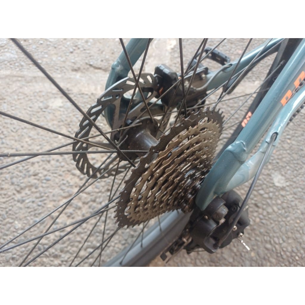 Sepeda MTB Dominate