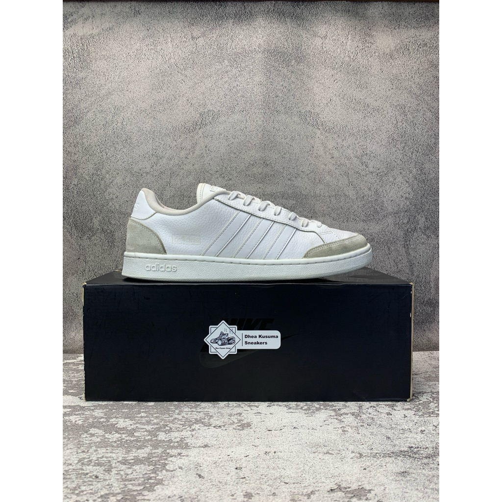 Sepatu Second Casual  Adidas Grand Court SE White  Size 43 1/3 Insole 27,5 cm  Original Guarantee 10