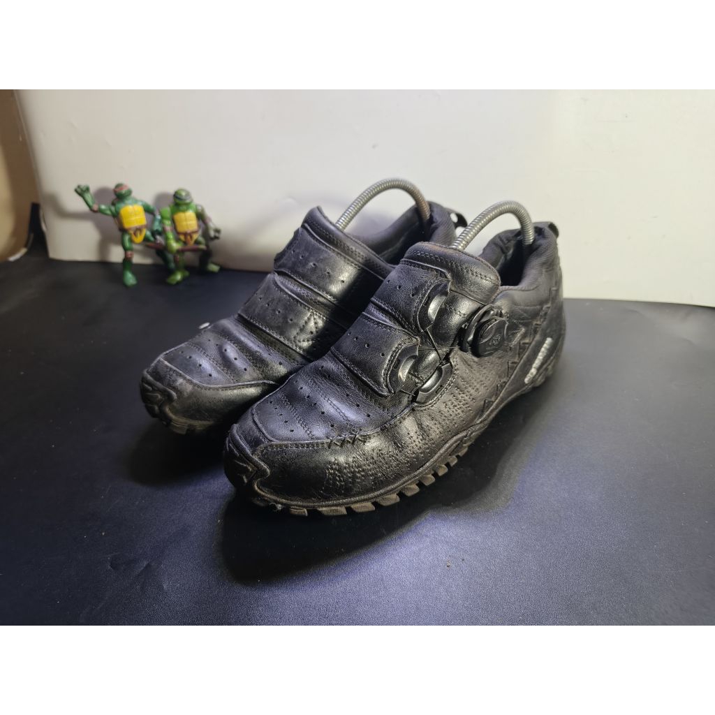 sepatu gunung blck yk boa hitam second 43