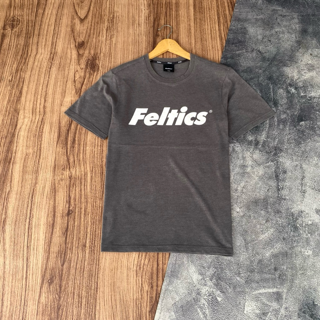 Feltics Tshirt