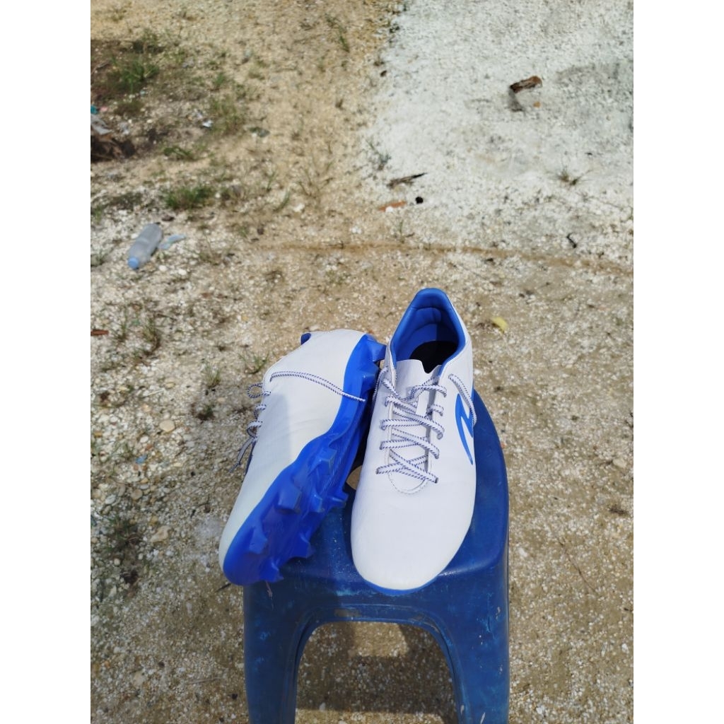 specs essorer FG white