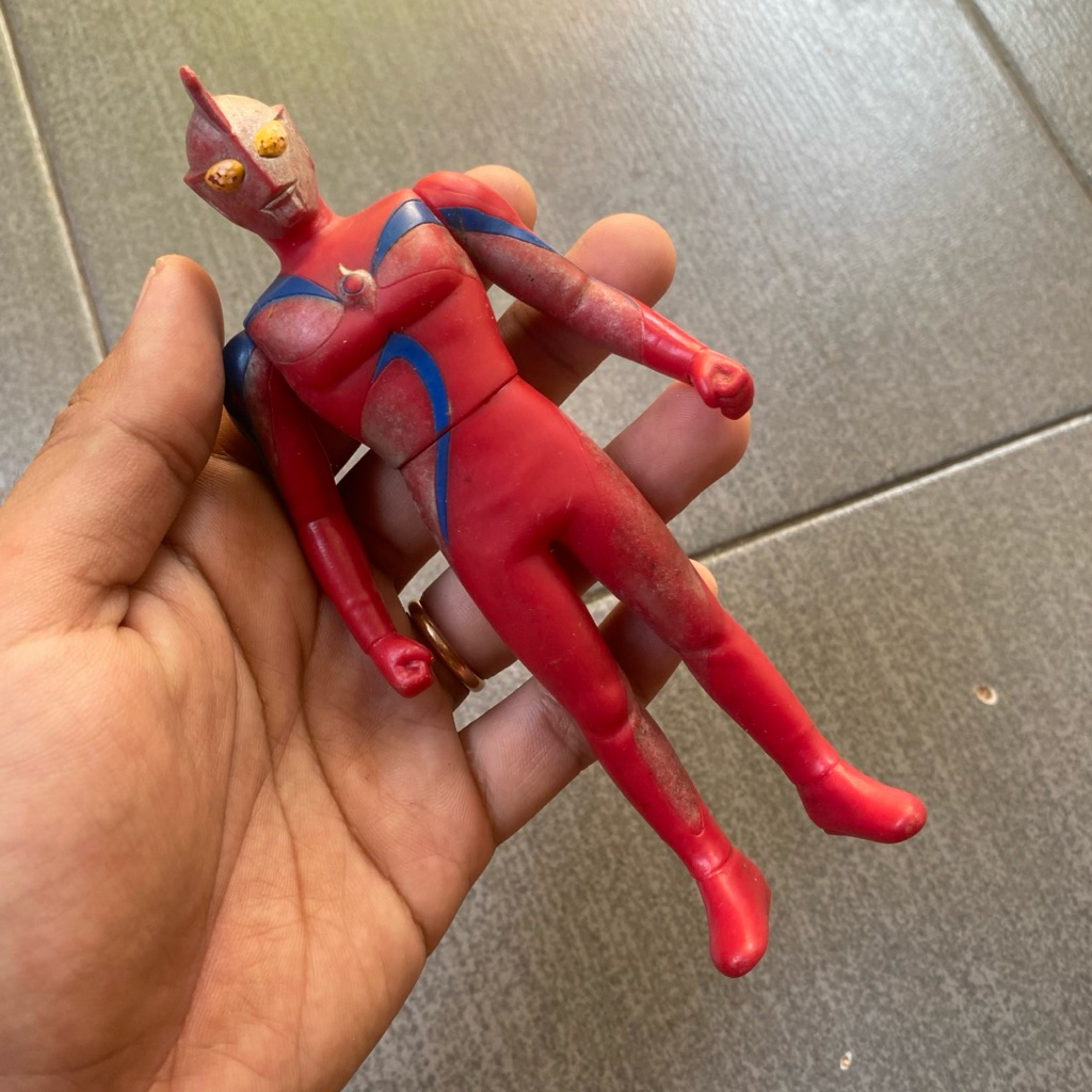 action figure ultraman cosmos corona mode original bandai