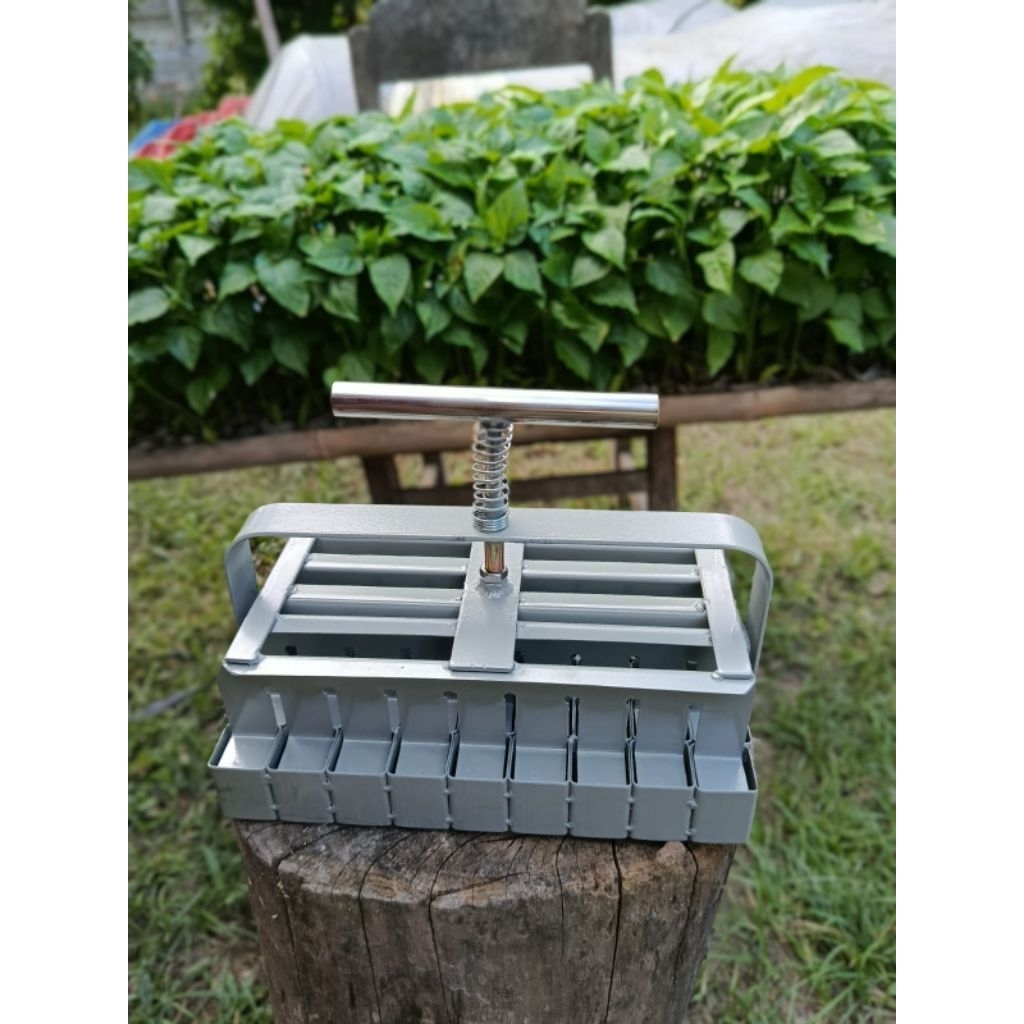 Soil block ( Media cetak semai )45 lubang tanam