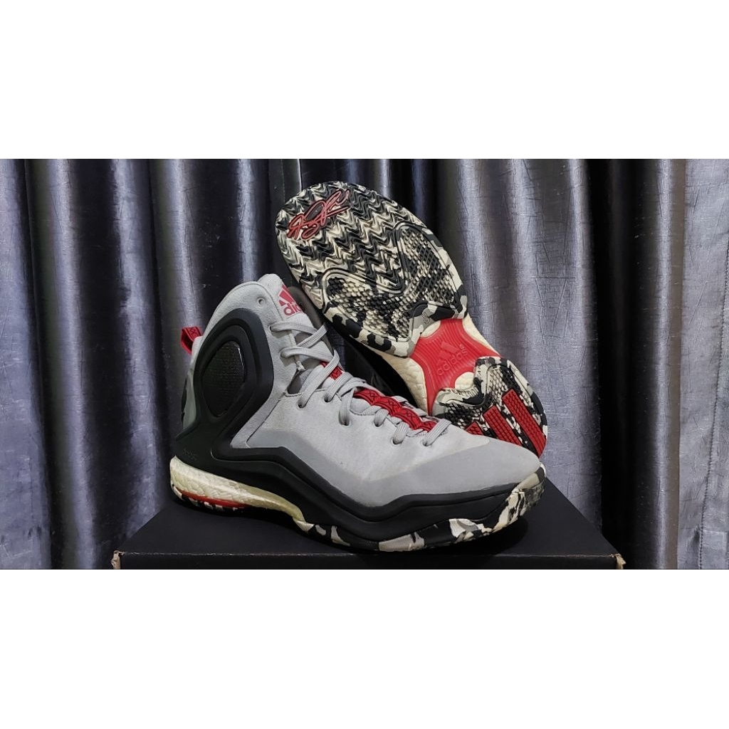 Sepatu basket volley hangout D-Rose 5 March Madness size 42/43