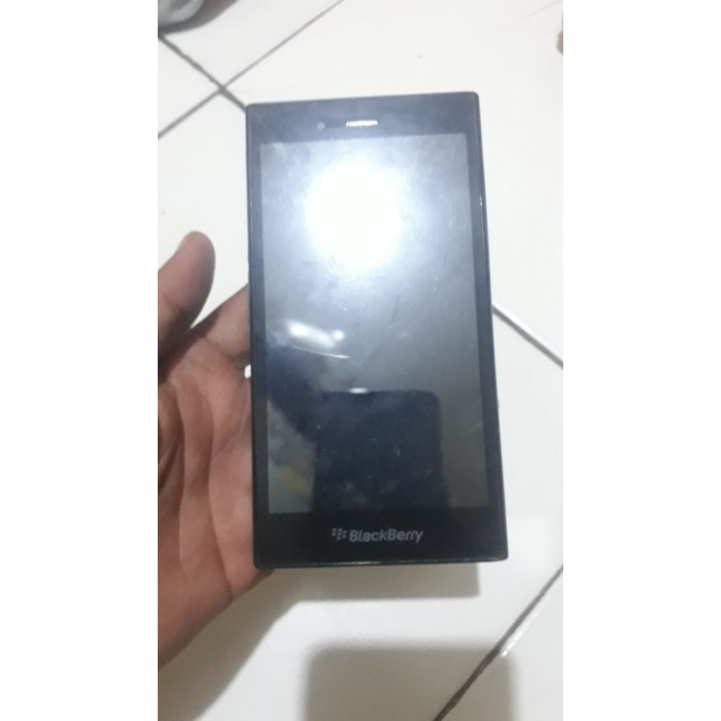 blackberry z3 minus baca deskripsi