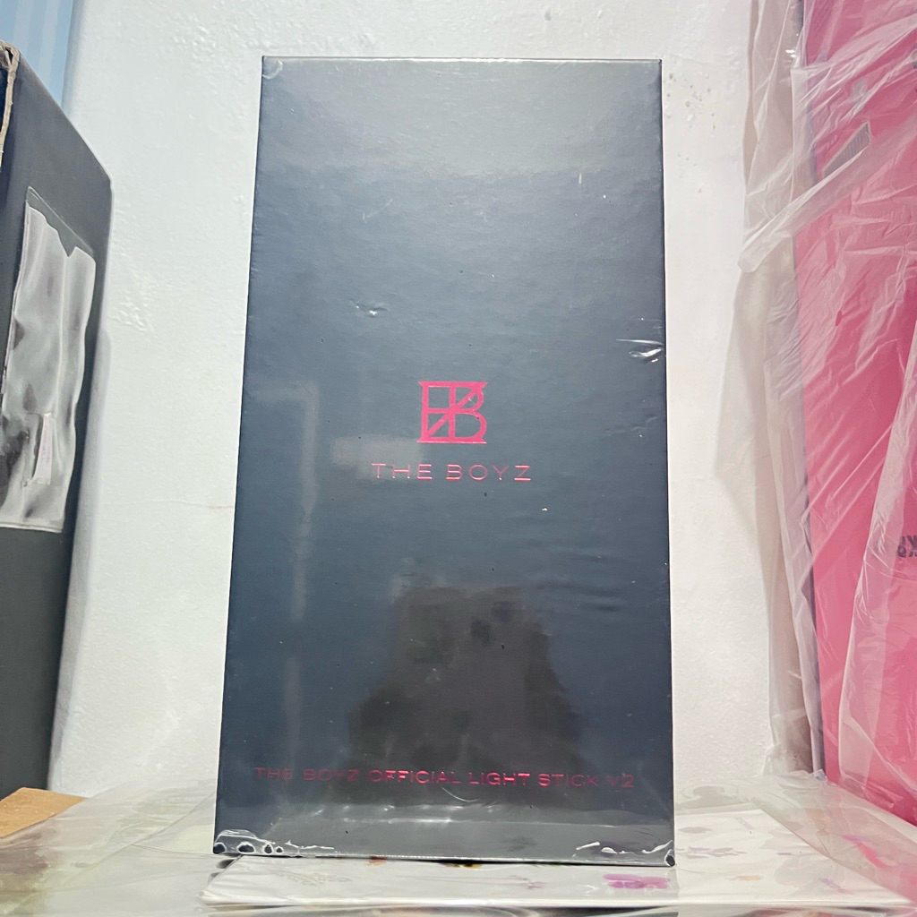 [READY STOCK] THE BOYZ OFFICIAL LIGHTSTICK VER 2 // LIGHTSTICK THE BOYZ / THE BOYZ LIGHTSTICK