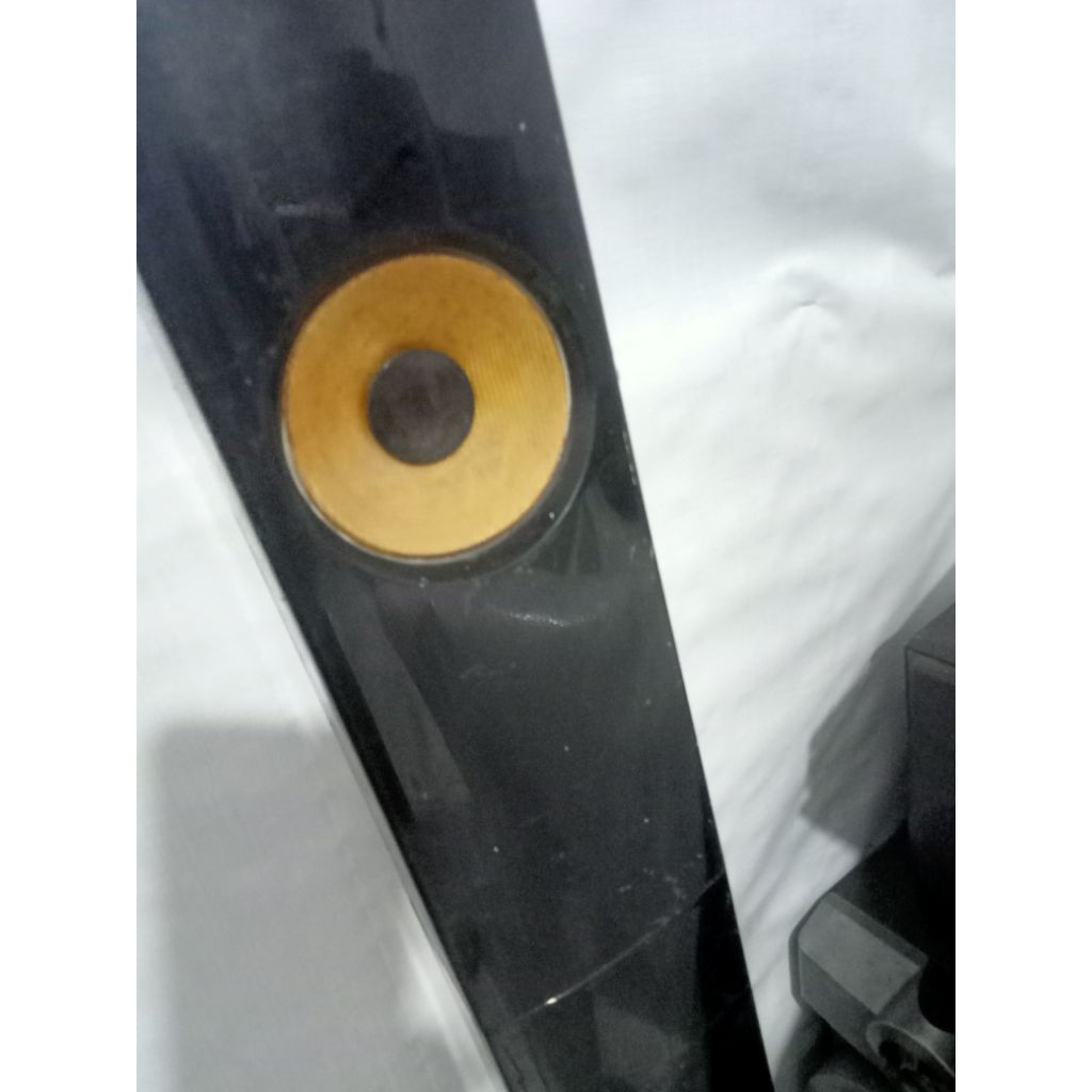 speaker tower pasif LG sepasang