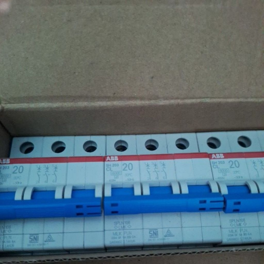 MCB ABB PLN 20A 3 PHASE ORI