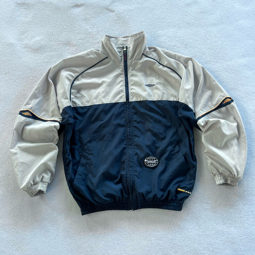 Vintage 90s UMBRO Pro Training Windbreaker (Boxy Cut)