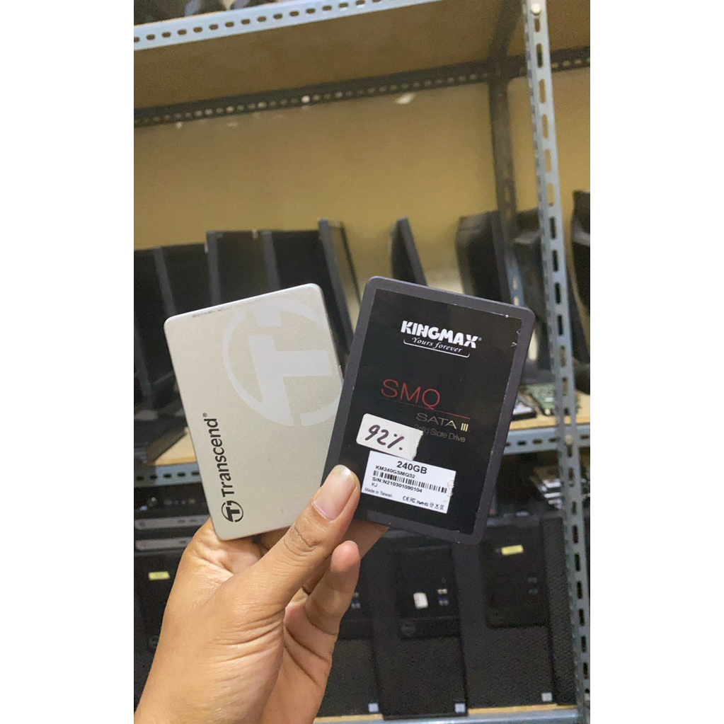 ssd intel sata 2,5 240GB mulus garansi